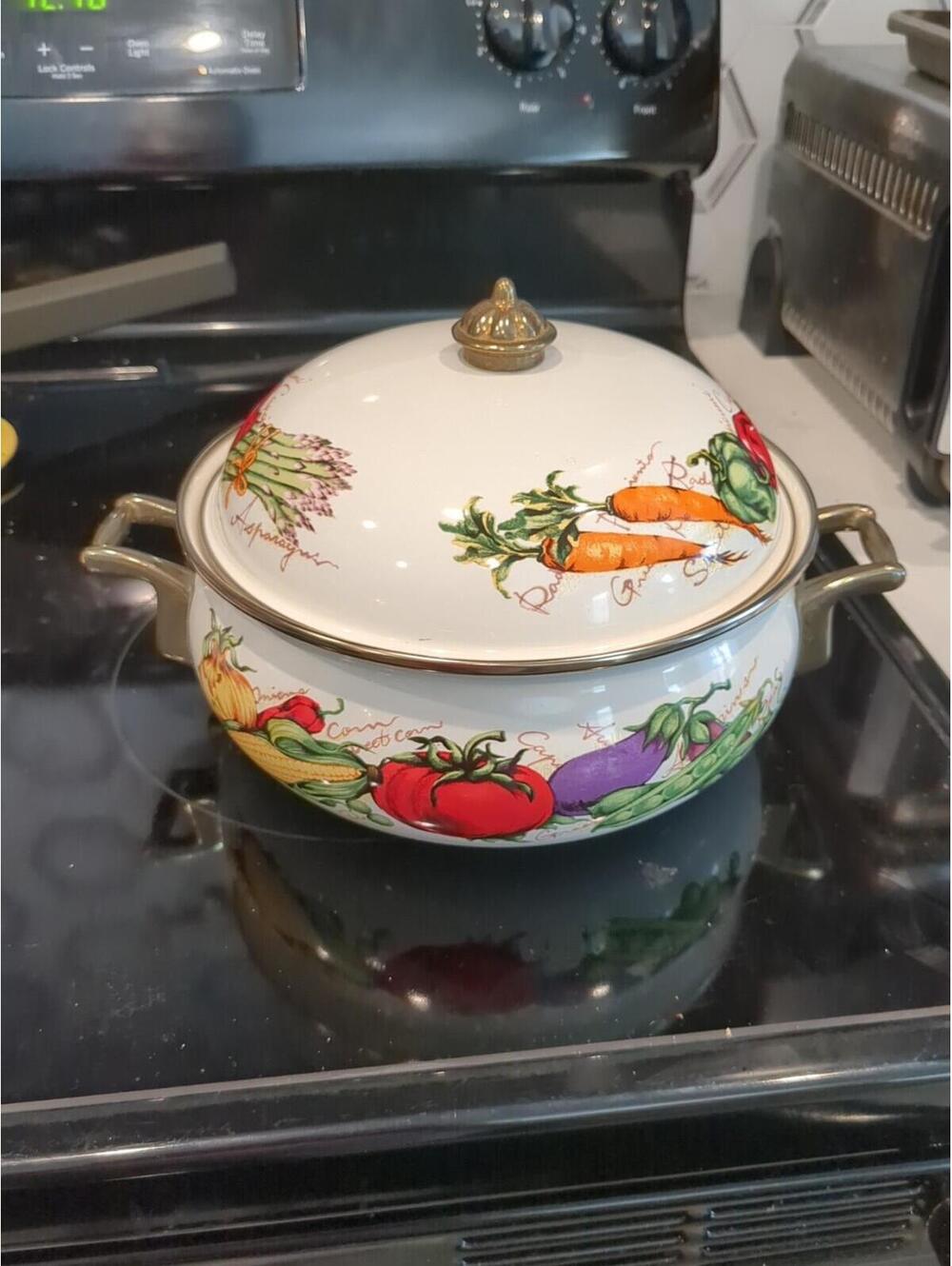 Vintage Farmers Market Enamel Covered Casserole Dutch Oven Pot Vegetables 2 Qt